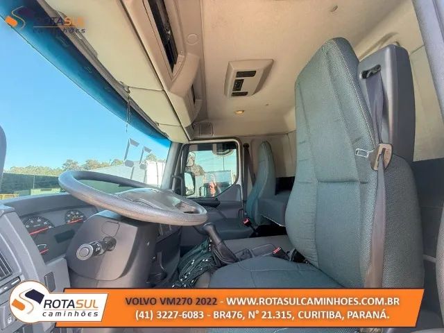 VOLVO VM 270 2022 BAÚ 8,50M - Foto 7