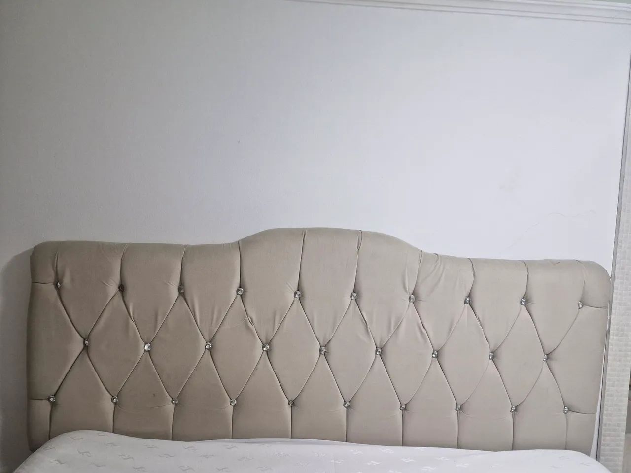 Conjunto cabeceira king Capitonê + Recamier baú 1,98m65566194771713121