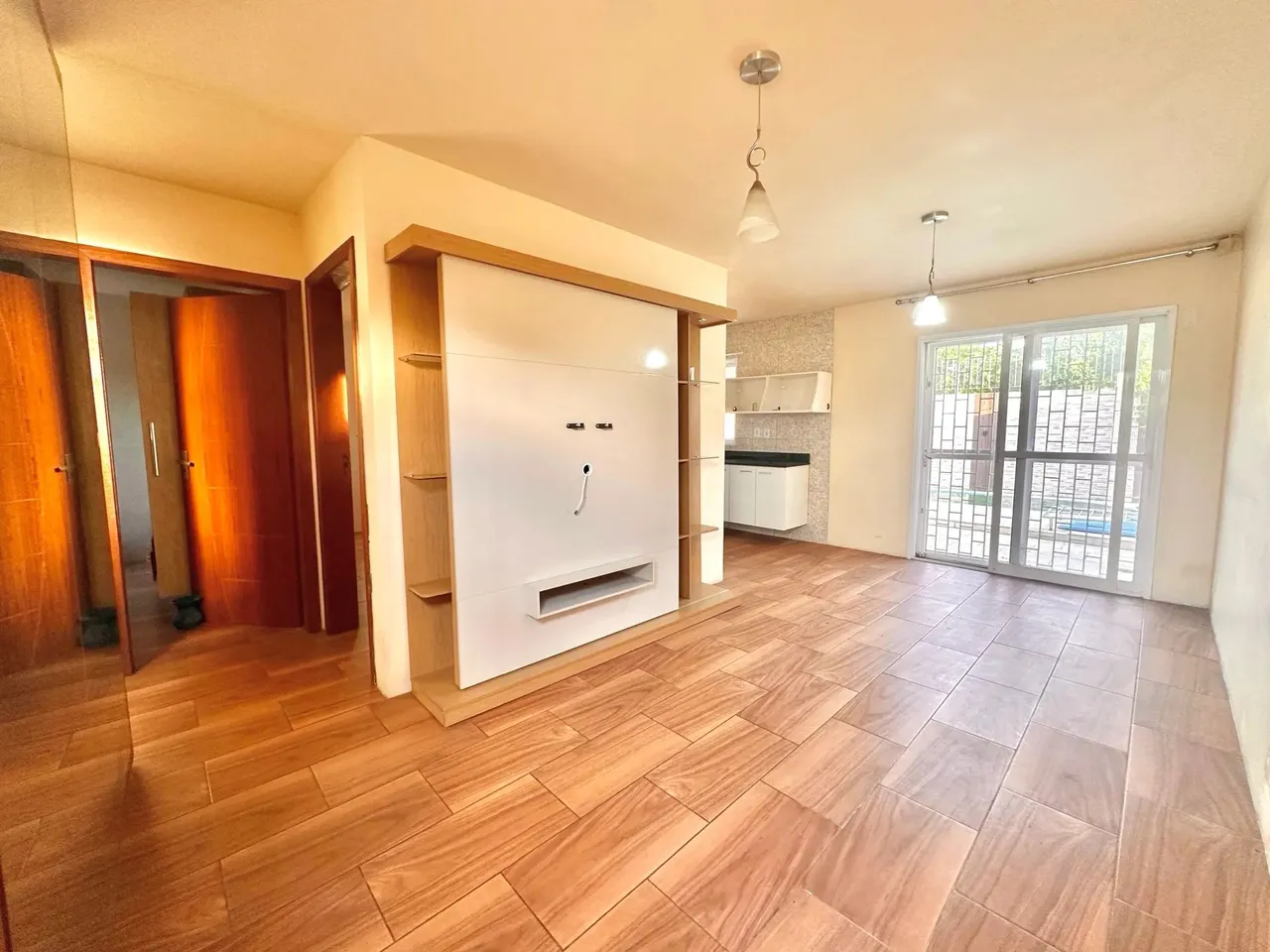 CASA COM 3 QUARTOS NO UMUHARAMA - PELOTAS RS