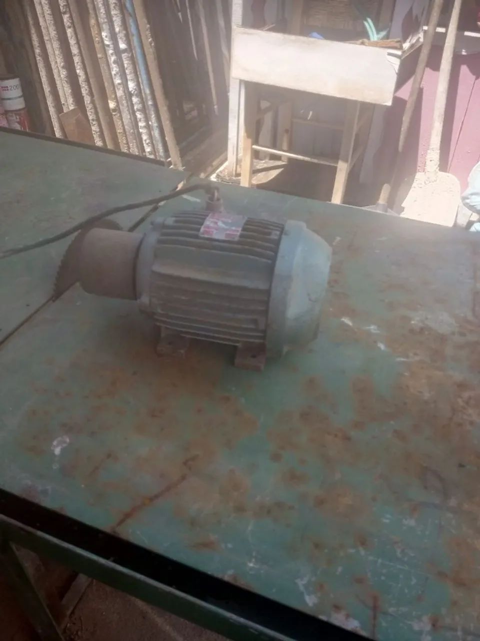 Serra Esquadrejadeira 