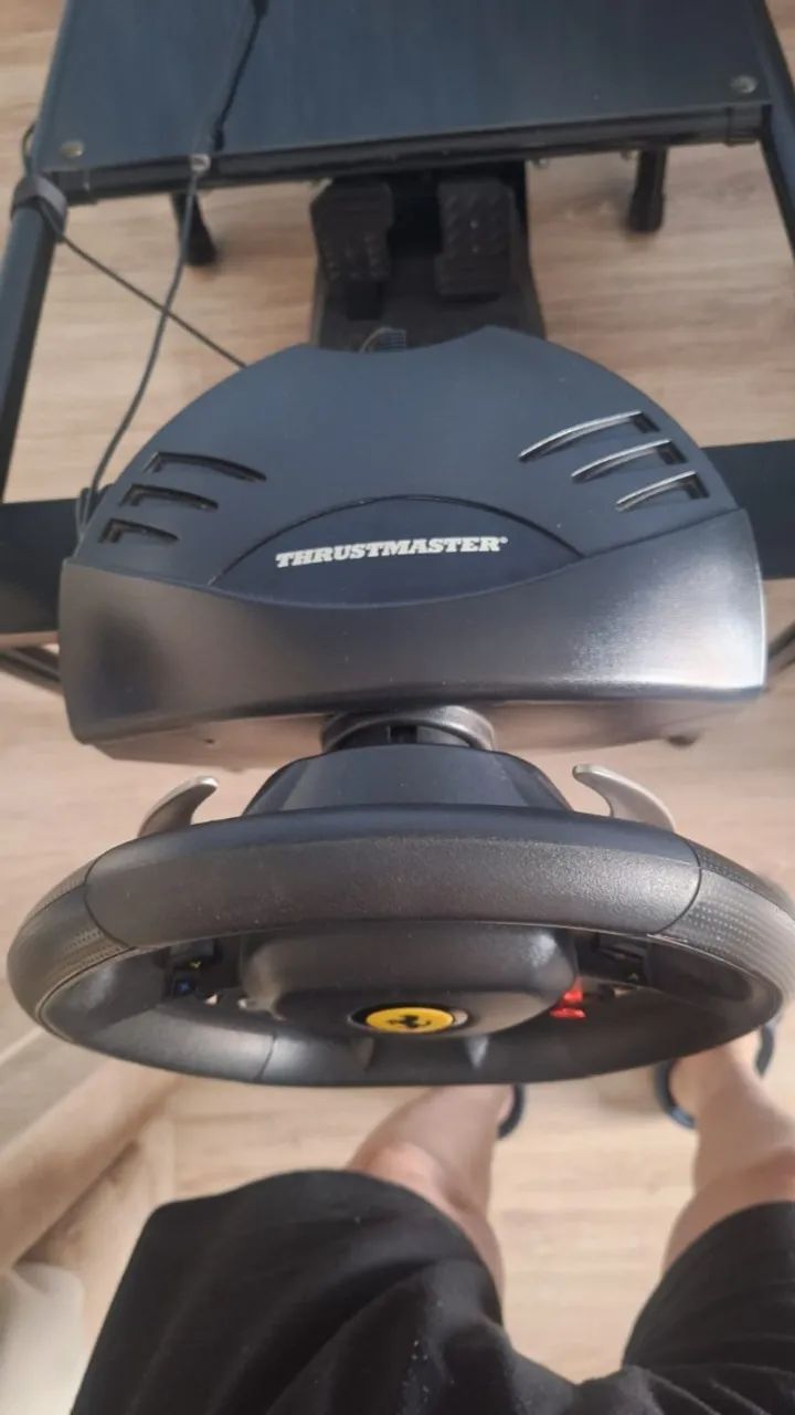 Volante Thrustmaster T80 Ferrari 488 Gtb e Suporte Cockpit Aguia - Foto 2