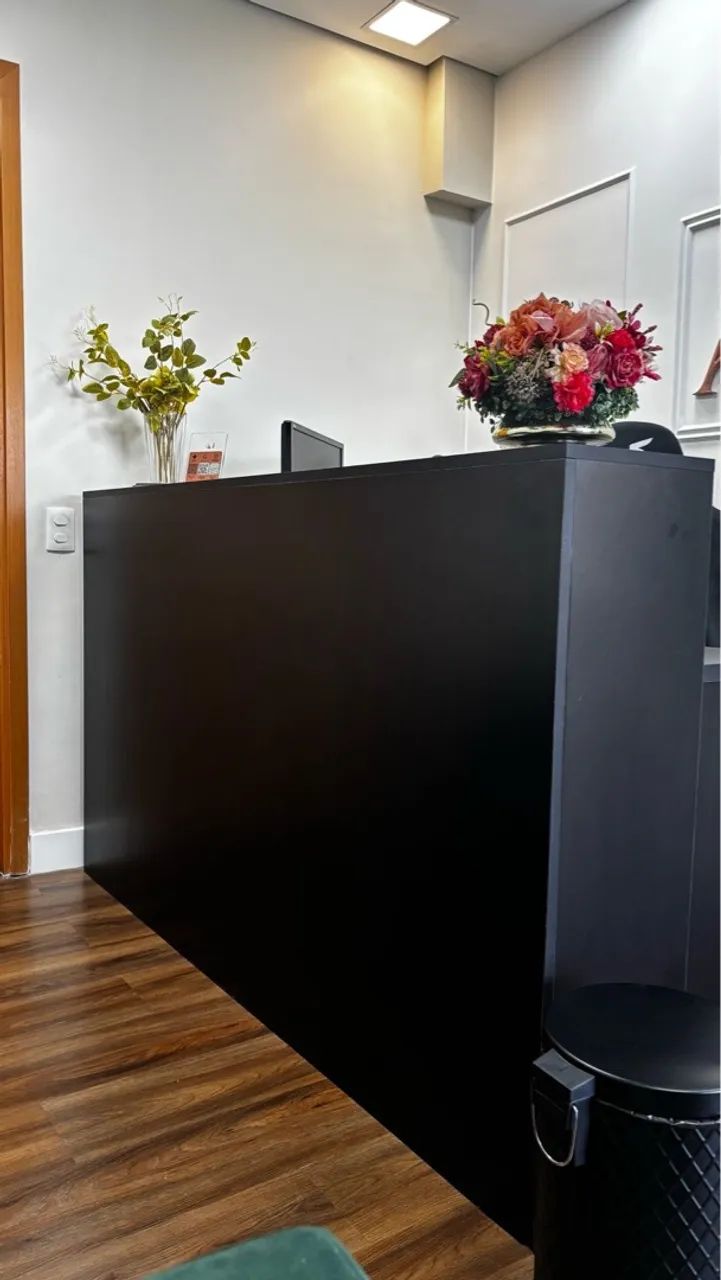 Balcão de Recepção Preto 