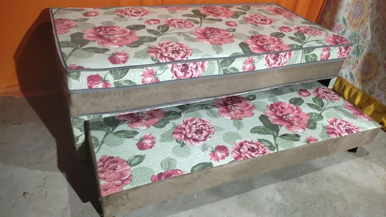 Cama auxiliar com colchão floral Frete grátis  - Foto 3