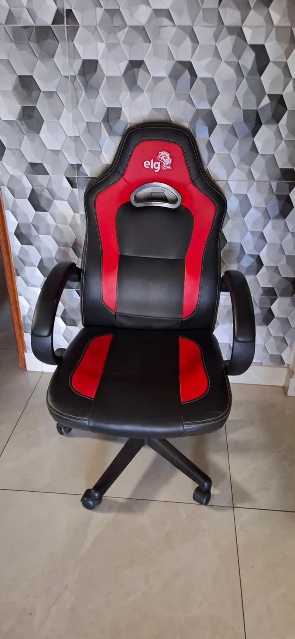 Cadeira Gamer ELG Vermelha e Preta