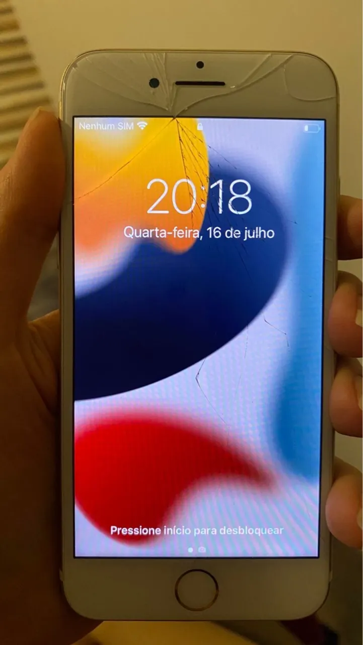 iPhone 7 - 128gb Dourado tela trincada