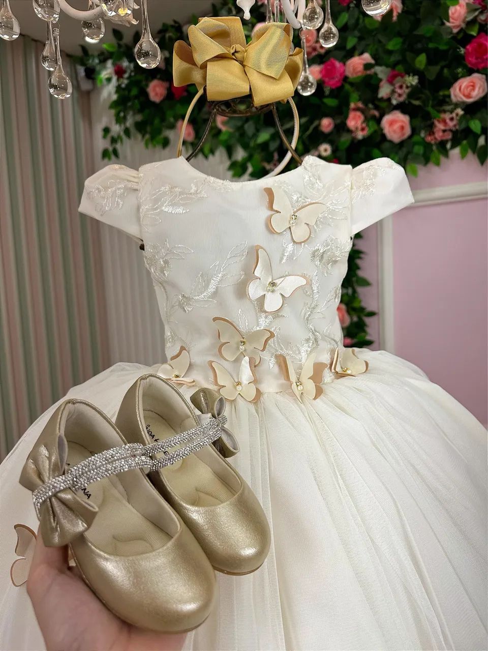 Vestidos Luxo com Apliques de Borboleta  - Foto 3