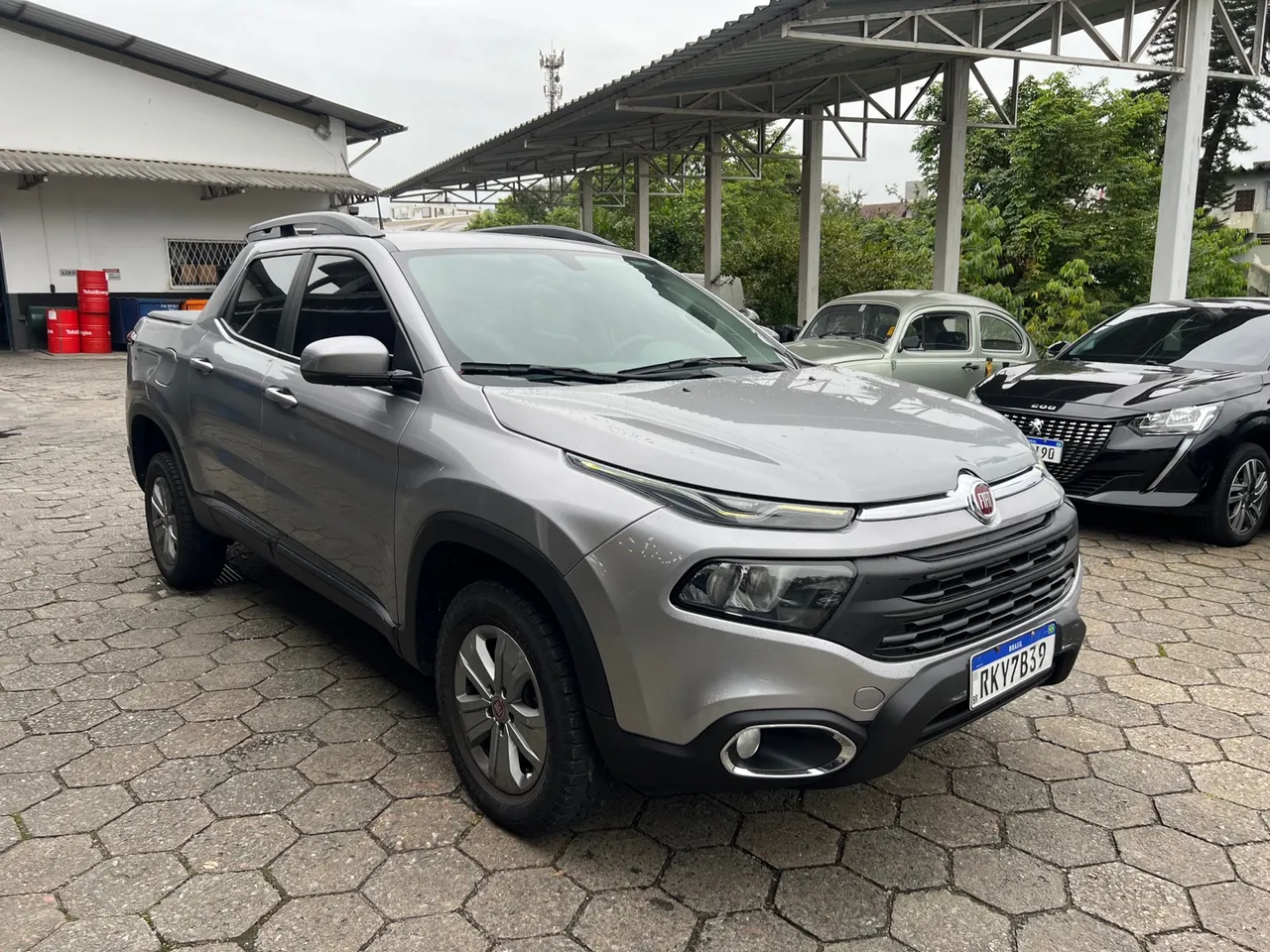 Fiat Toro Freedom 1.8 AT6 2021 / 38 Mil Km