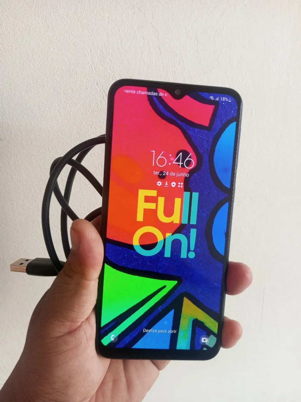 Vendo celular Samsung m21s 64 GB bem conservado com cabo do carregador 