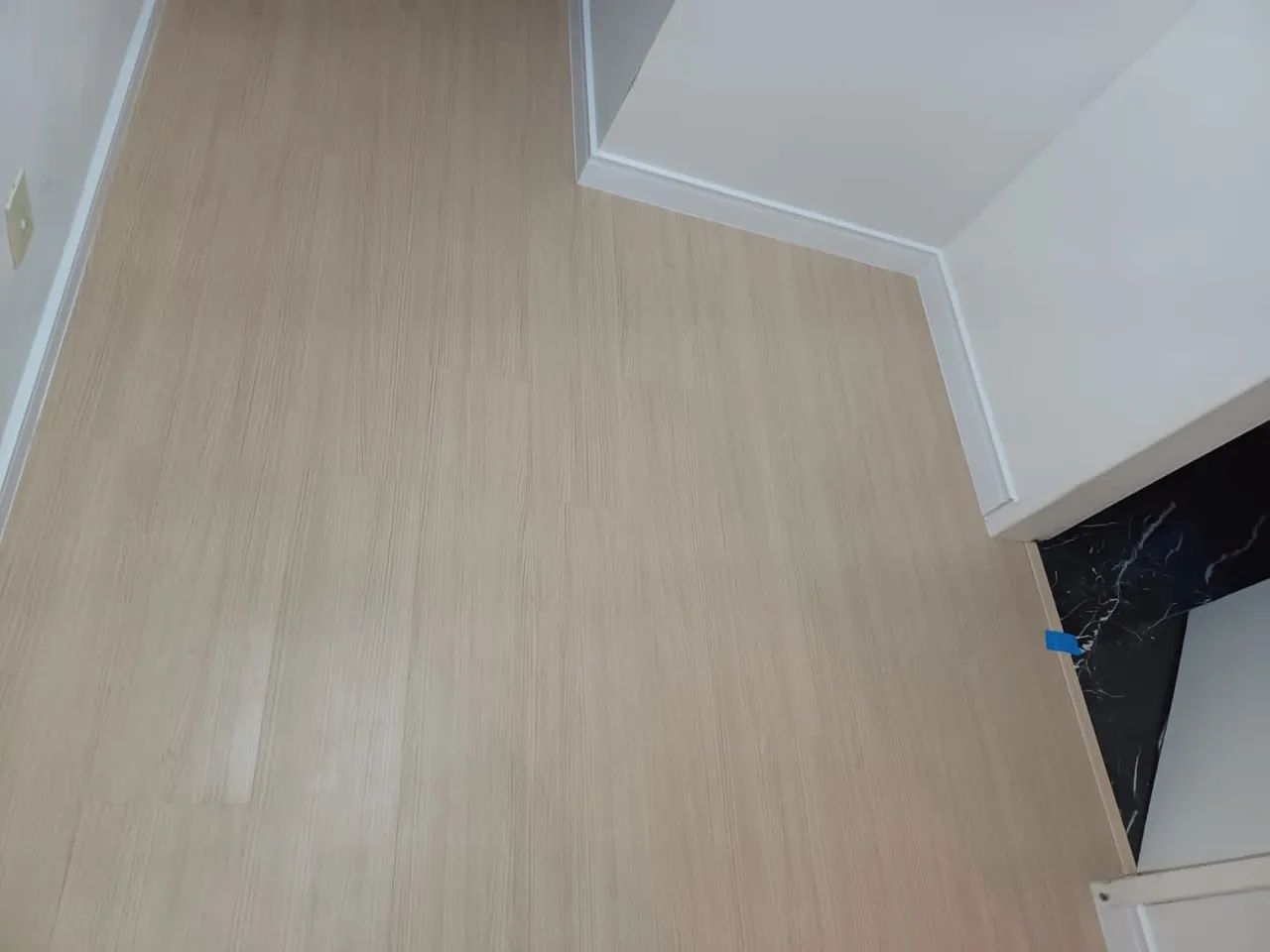 Piso Laminado Amadeirado - Moderno e Durável - Foto 2