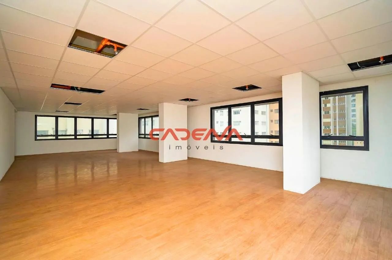 Sala com 4 vagas para aluguel no Água Verde