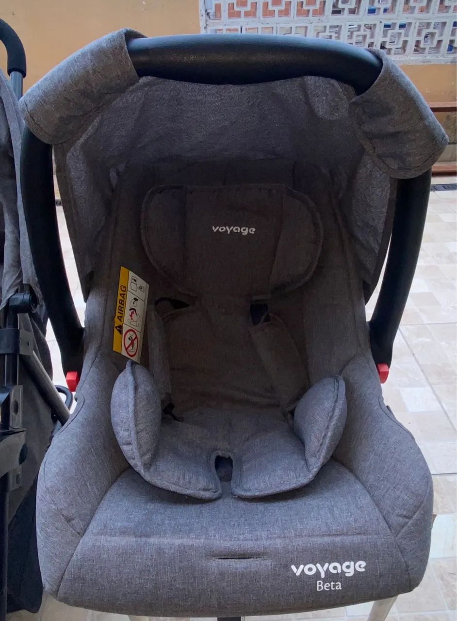 Carrinho de bebê com bebê conforto  - Foto 5