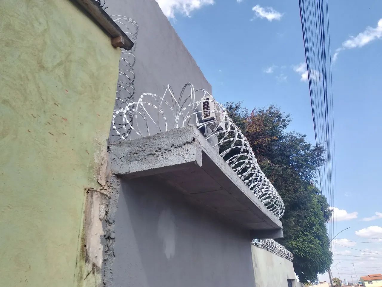 CONCERTINA DUPLA CLIPADA INSTALADA COM 20%  DESCONTO 