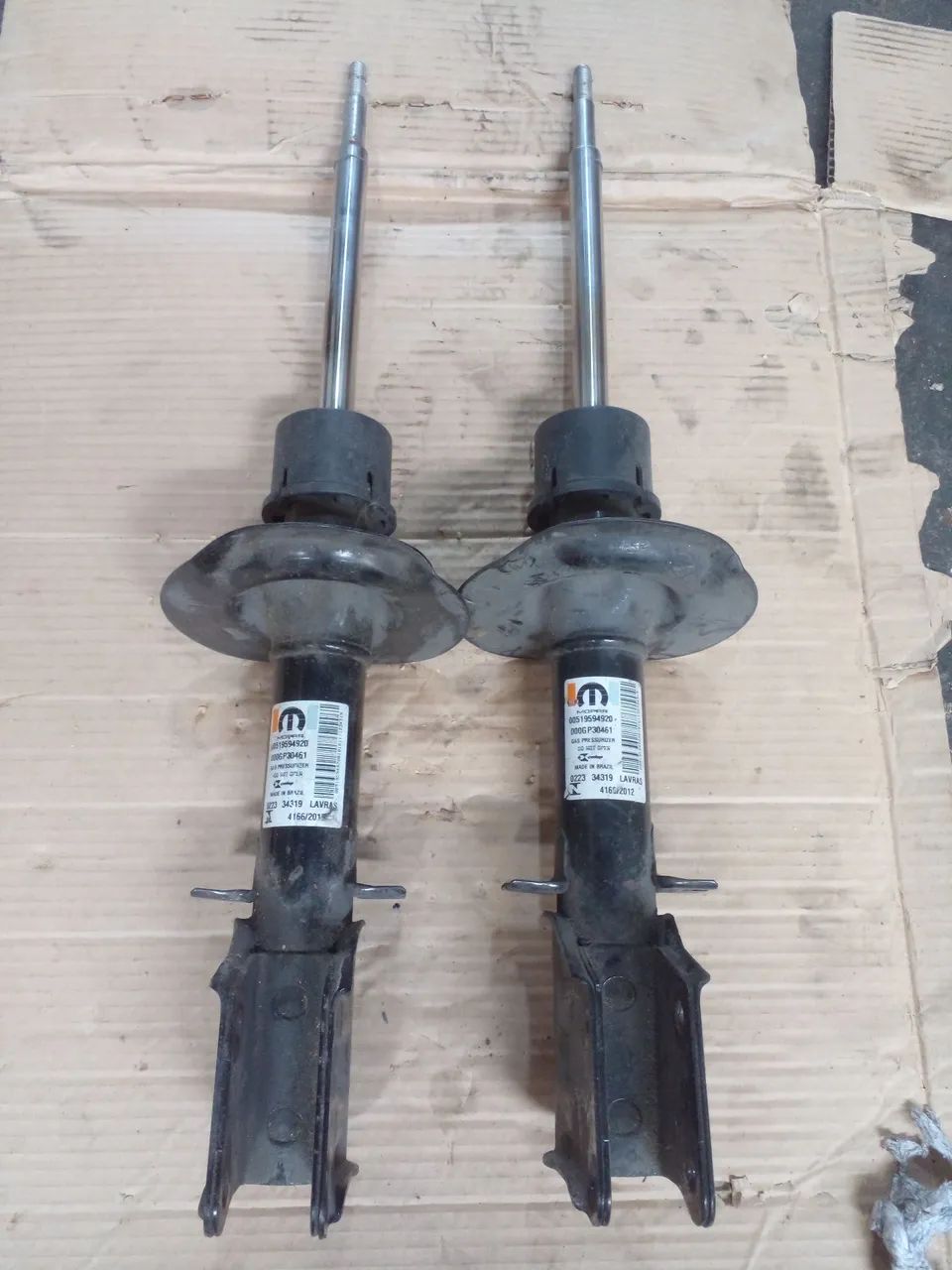 Amortecedores dianteiros pro fiat strada  - Foto 2