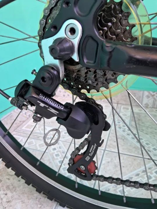 Bicicleta de Alumínio Aro 26 e 21 Marchas - Foto 5