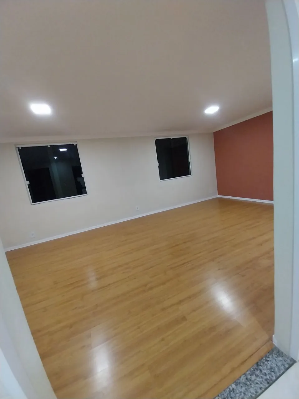 Locação em Correas - Apartamento em ótima localização!