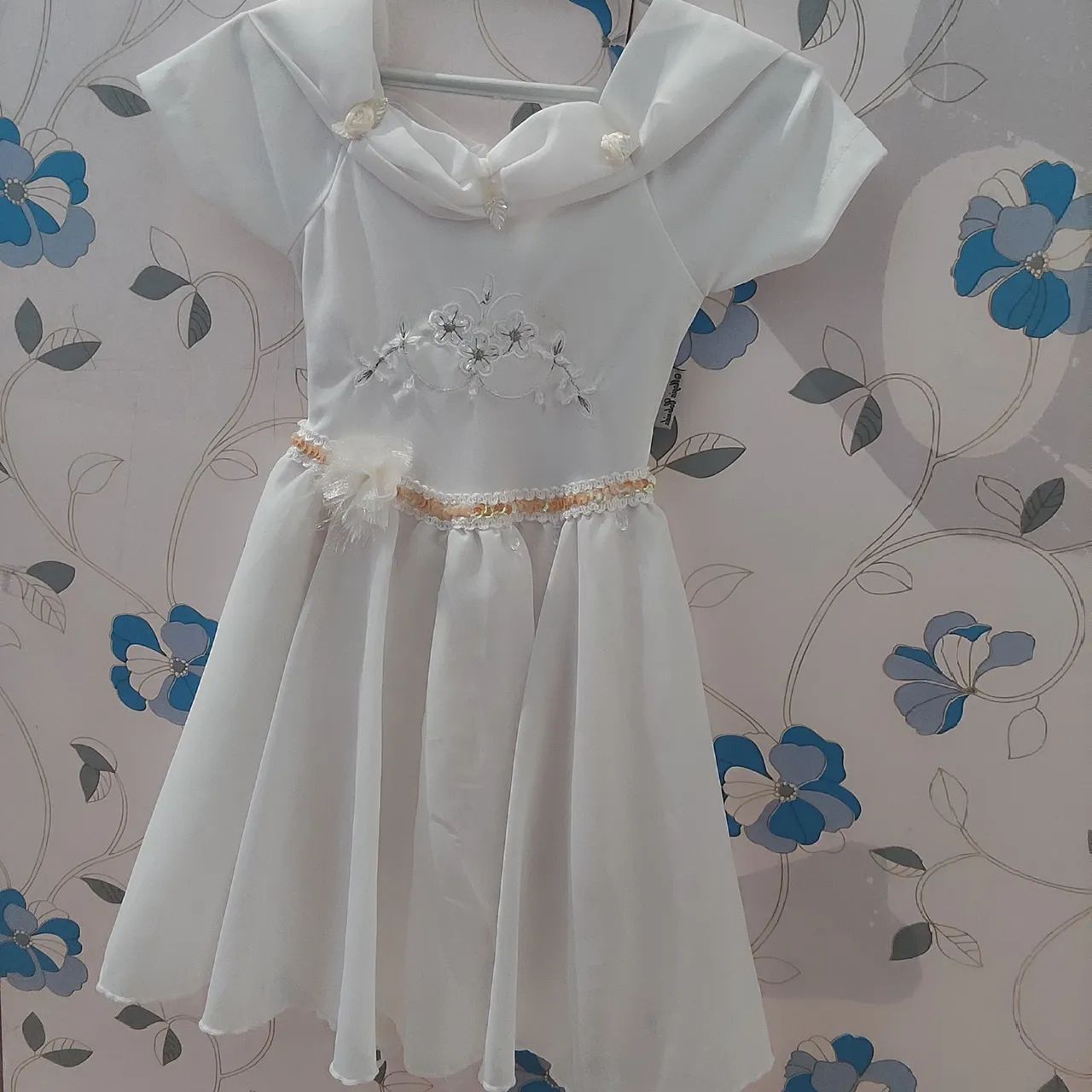 Vestido branco de festa para menina - Foto 4