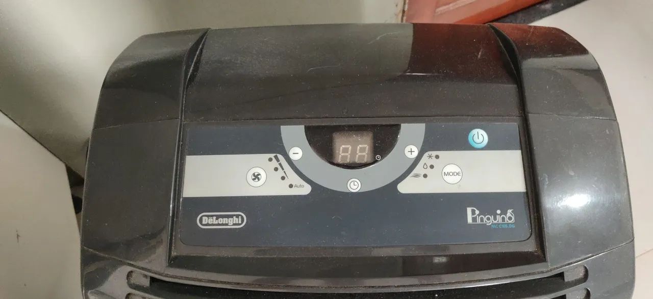 Ar Condicionado Portátil DeLonghi Pinguino PAC C105.DG