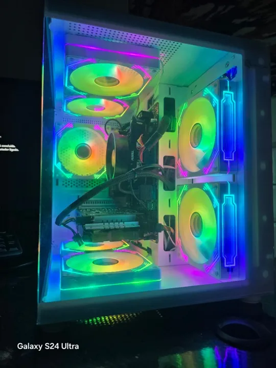 PC Gamer com GOD OF WAR Ragnarok rodando liso