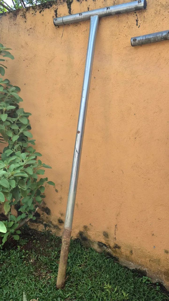 Par de Suporte para Varal em Aço para Área Externa - Foto 2