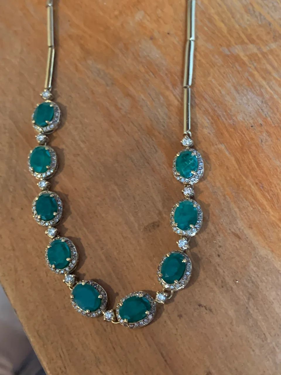 Colar de ouro esmeralda e brilhantes 