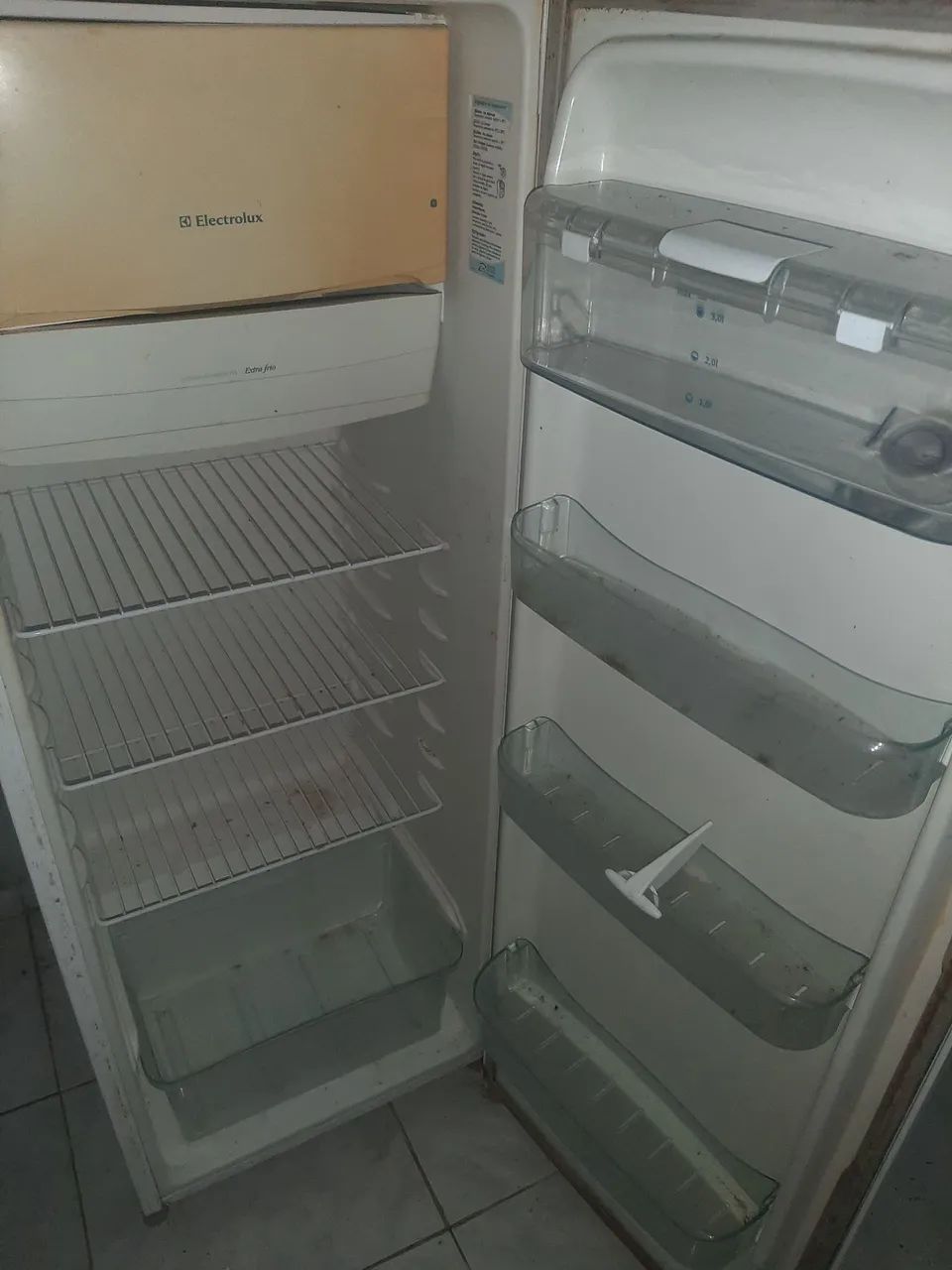 Geladeira Electrolux média - Foto 2