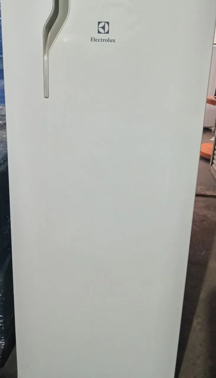 Geladeira front freezer 220 volts