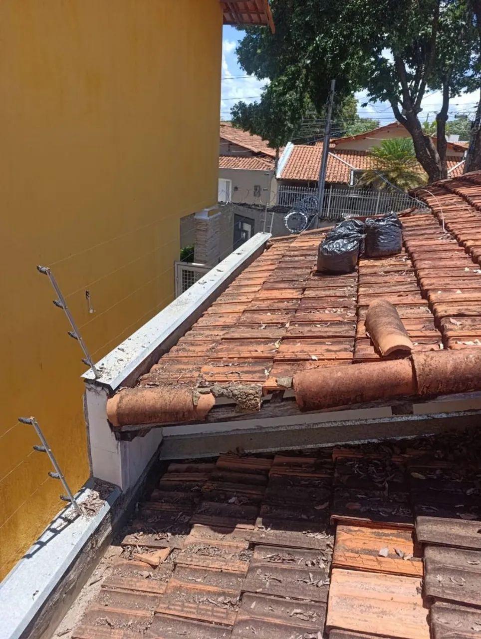 Conserto de telhados, azulejista  - Foto 2