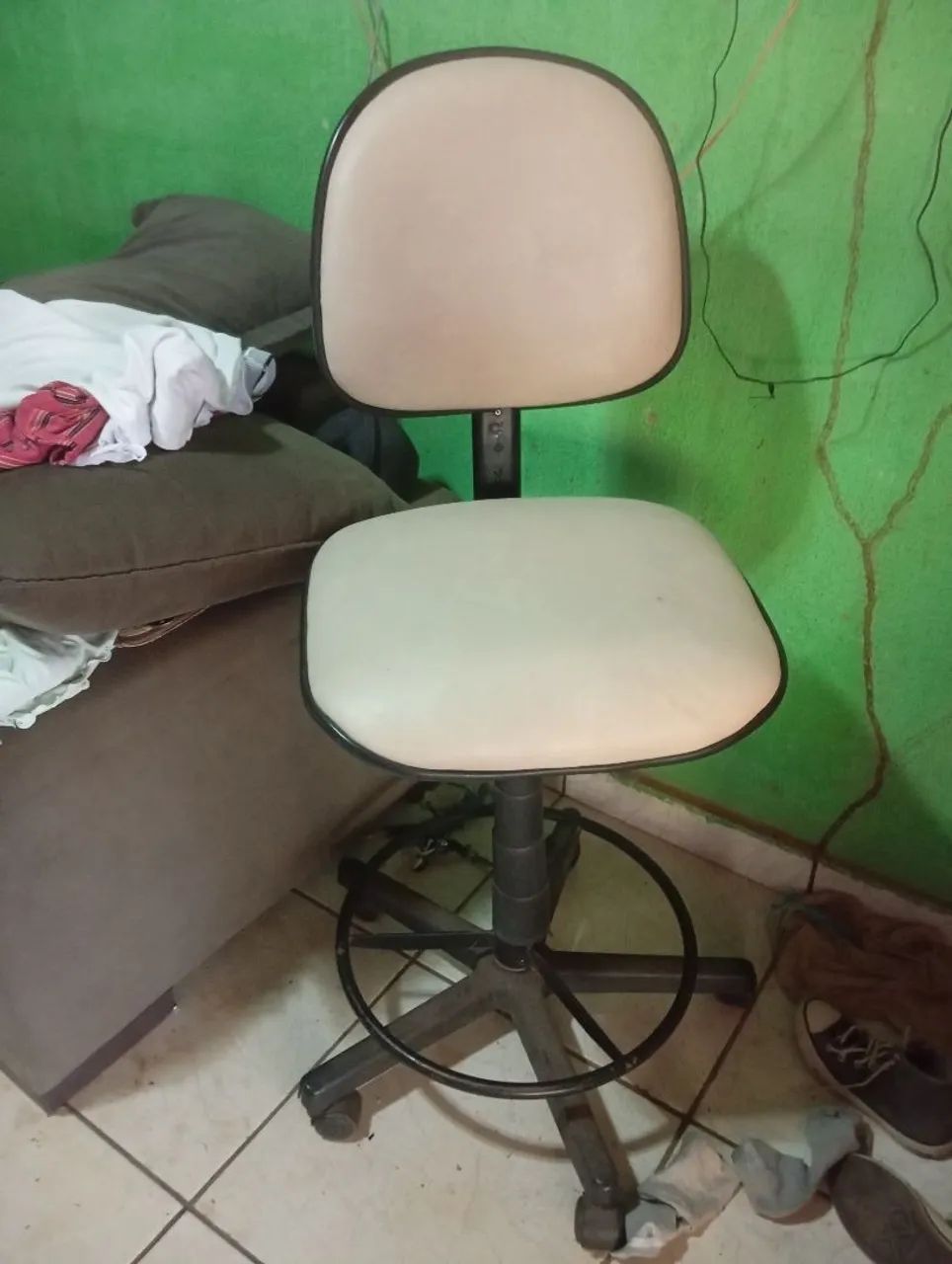 Cadeira com base giratória 