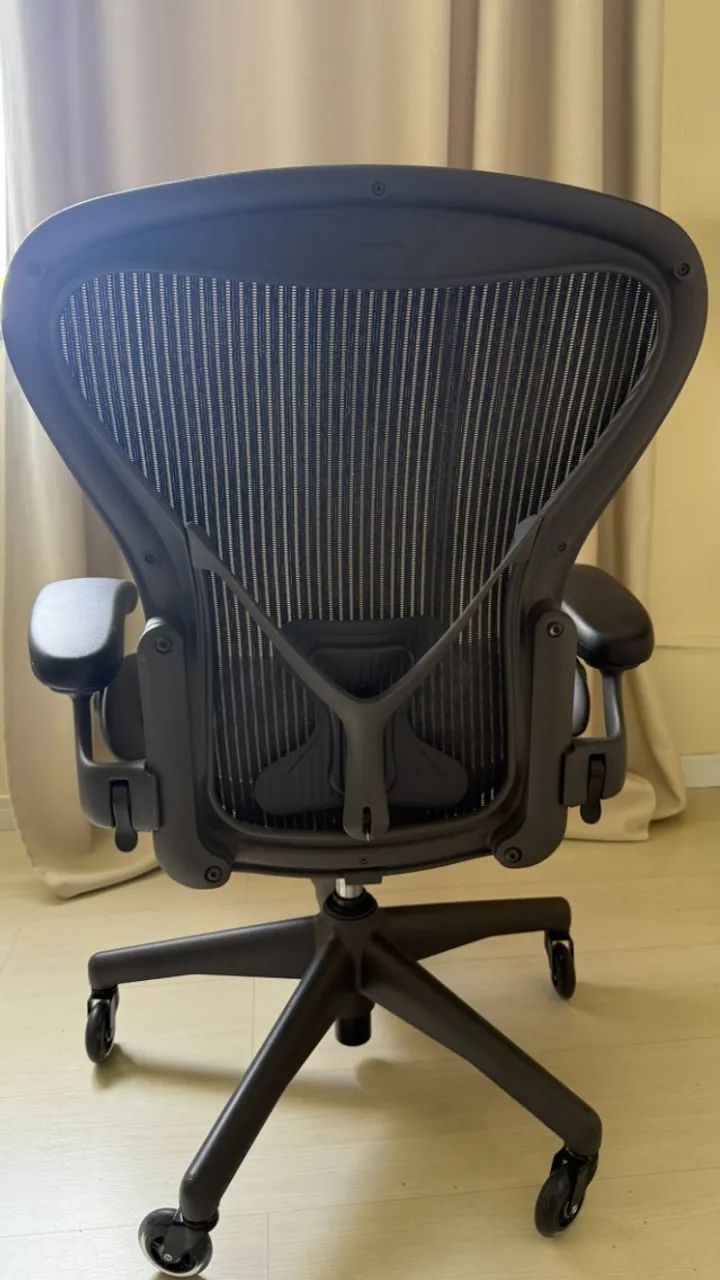 Cadeira Herman Miller Aeron - Foto 2