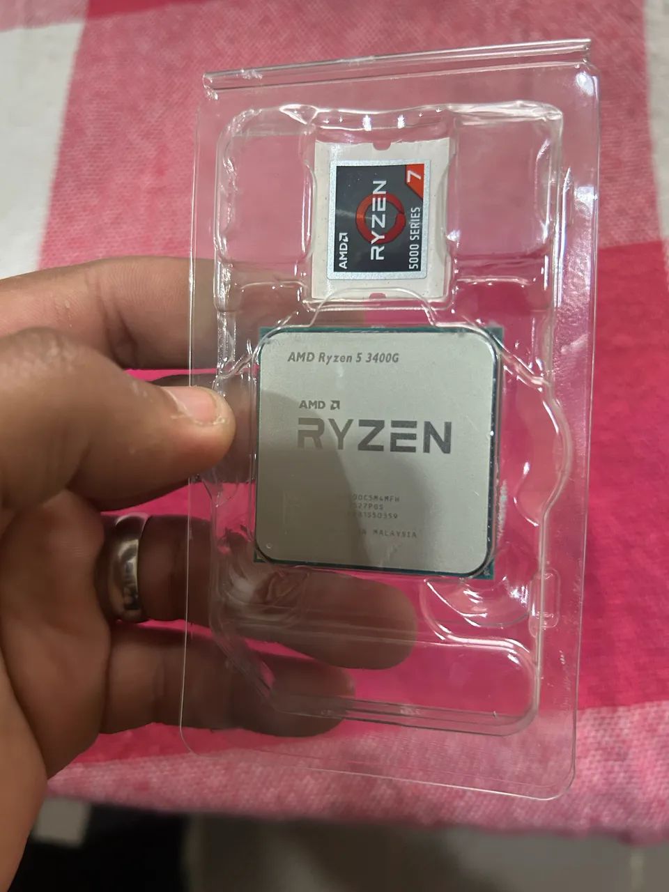 Ryzen 5 3400G + Cooler Box AMD - Foto 2