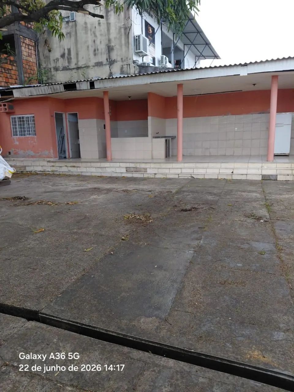 Casa 4 Dormitórios. Próx. av. Das torres .flores . 2