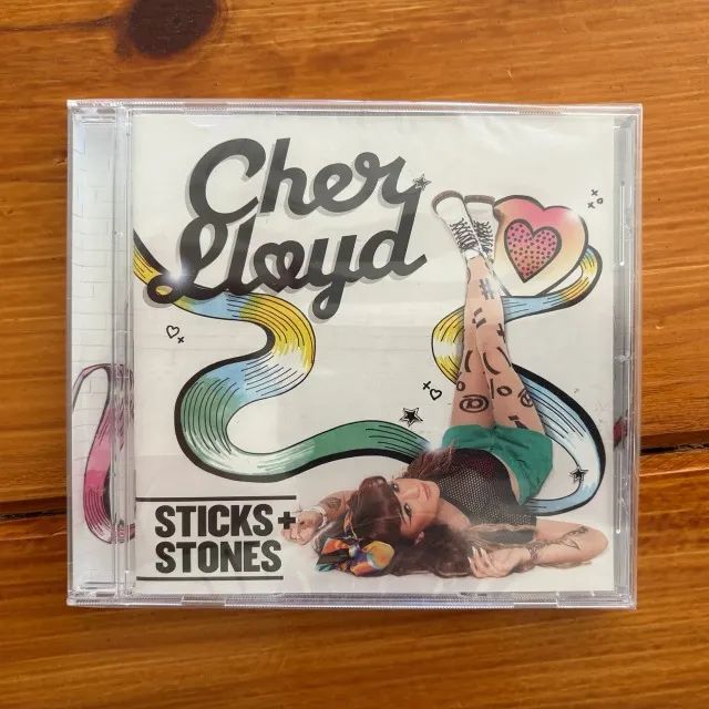 CD Sticks + Stones - Cher Lloyd (2011)