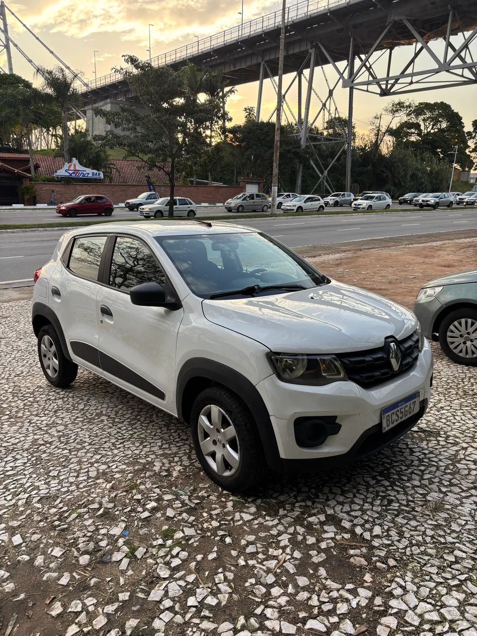 Renault Kwid Zen 1.0 Flex 12V 5P Mec. 2019 - Foto 2