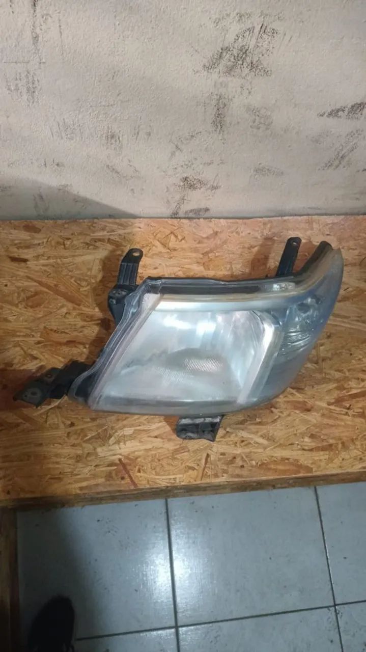 Farol Hilux 2012 à 2015 - Foto 3