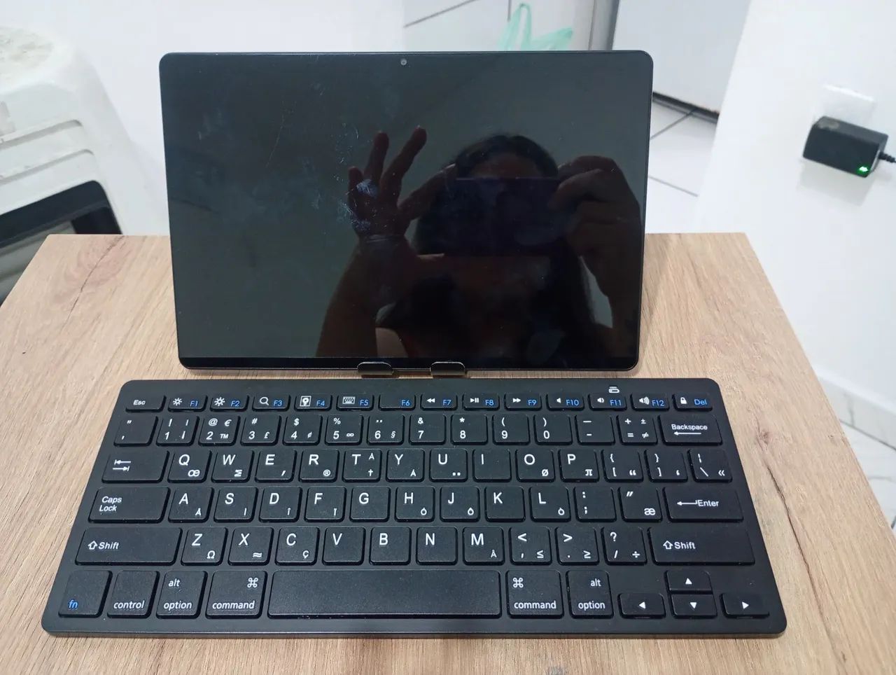 Tablet Positivo + Teclado Bluetooth 