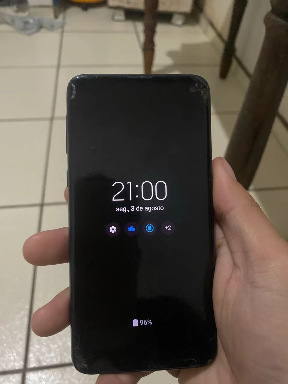 Samsung Galaxy S10e - Foto 4
