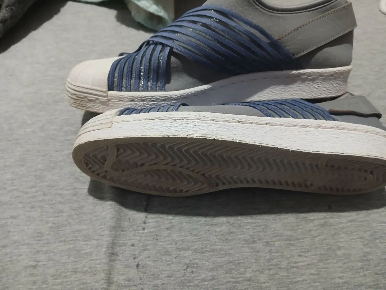Tenis adidas semi novo