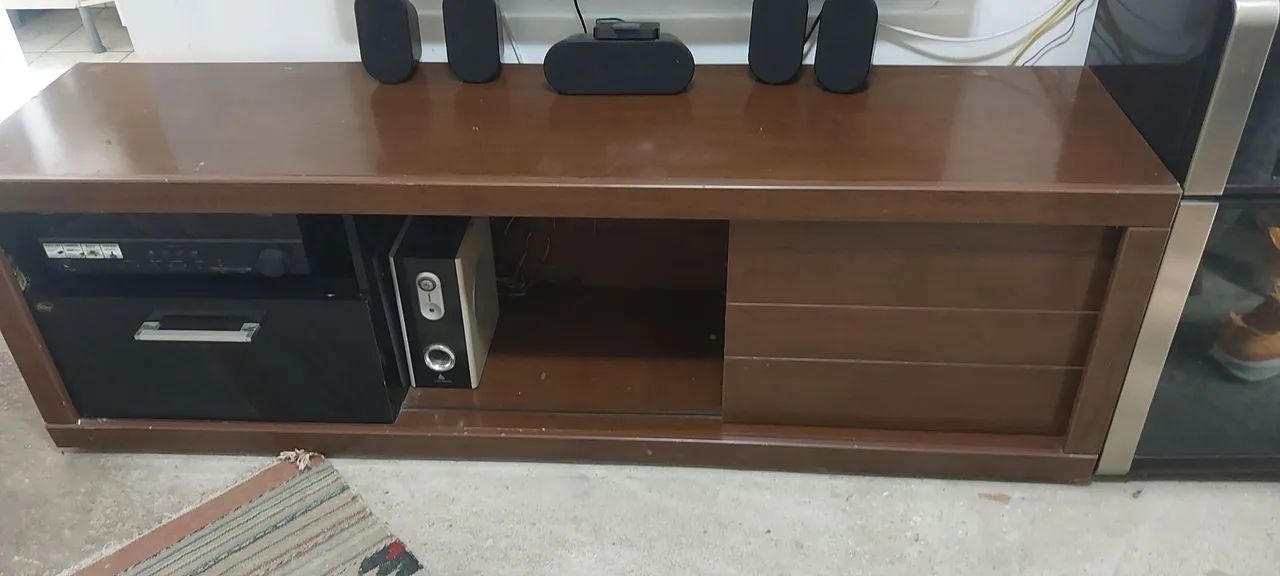 Vendo mesa com 4 cadeiras e rack sala - Foto 4