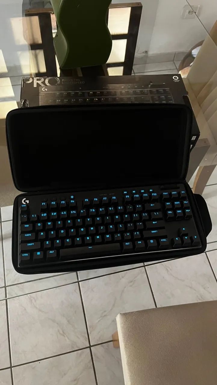 Teclado Logitech G PRO X TKL - Preto - Foto 2