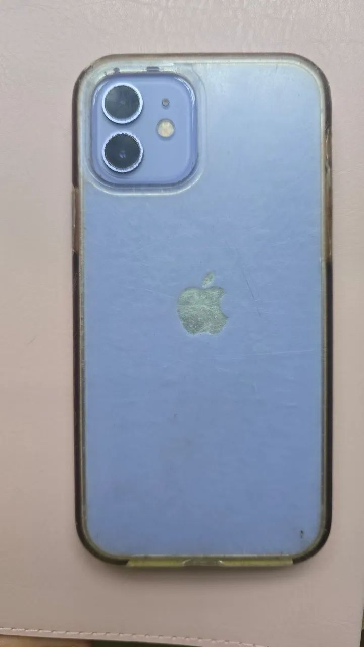 Iphone 12 lilás 