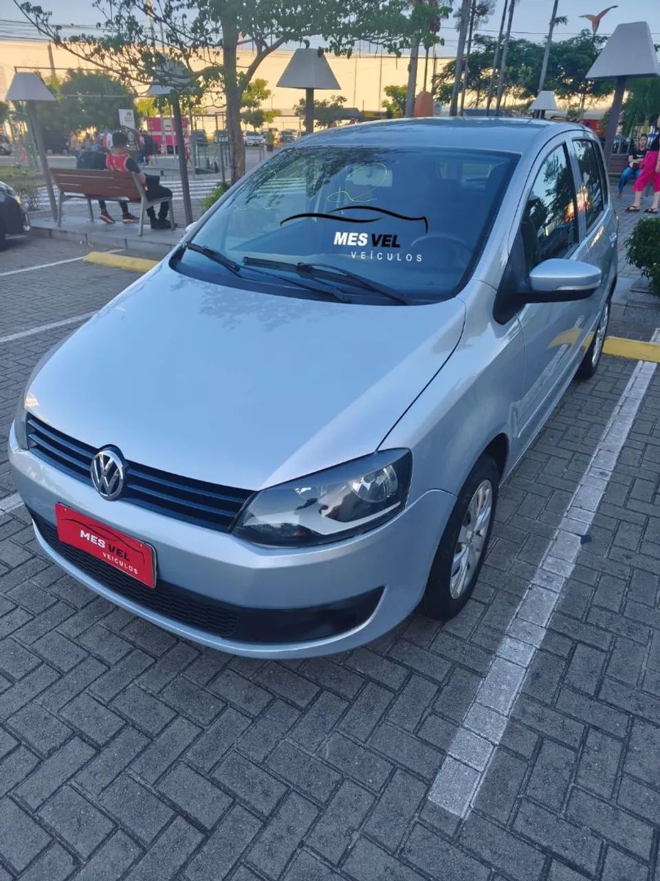 VOLKSWAGEN Fox Itrend 1.0 ano 2012 - Foto 2