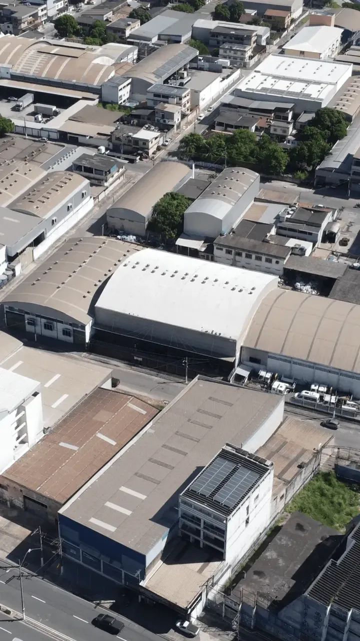 GALPÃO COM 1300M² COM LOCALIZAÇÃO IMPAR EM VILA VELHA