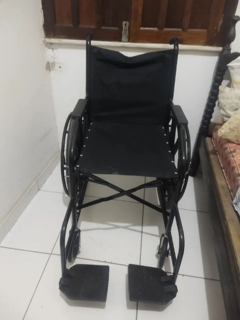 Cadeira de rodas dobrável  - Foto 3