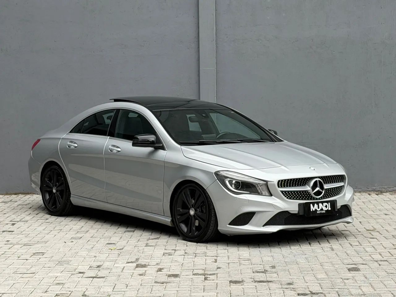 Mercedes-Benz CLA-200 Vision 1.6 TB 16V Flex Aut. 2015