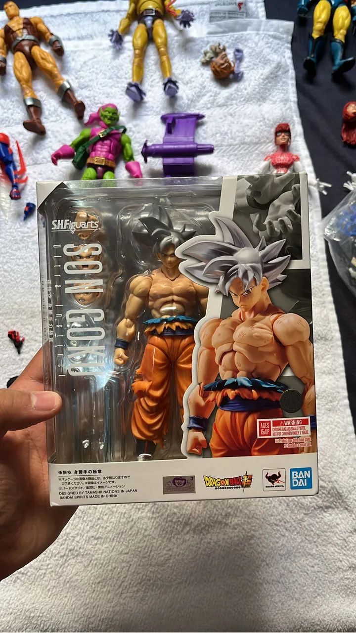 Goku Instinto Superior S.H Figuarts