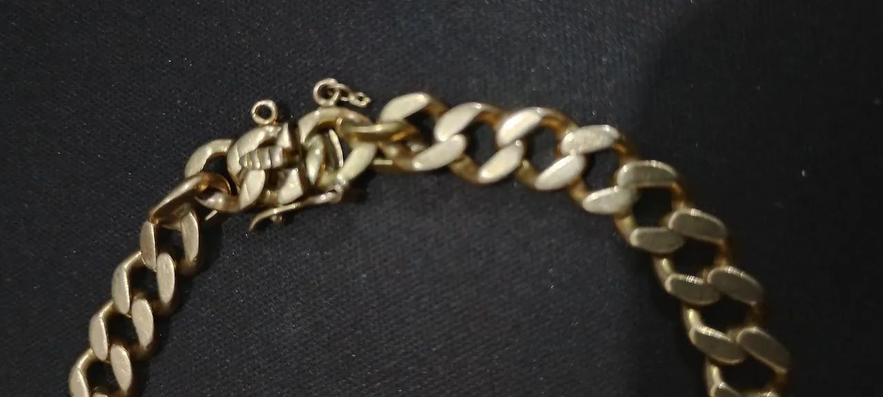 Pulseira maciça em OURO 