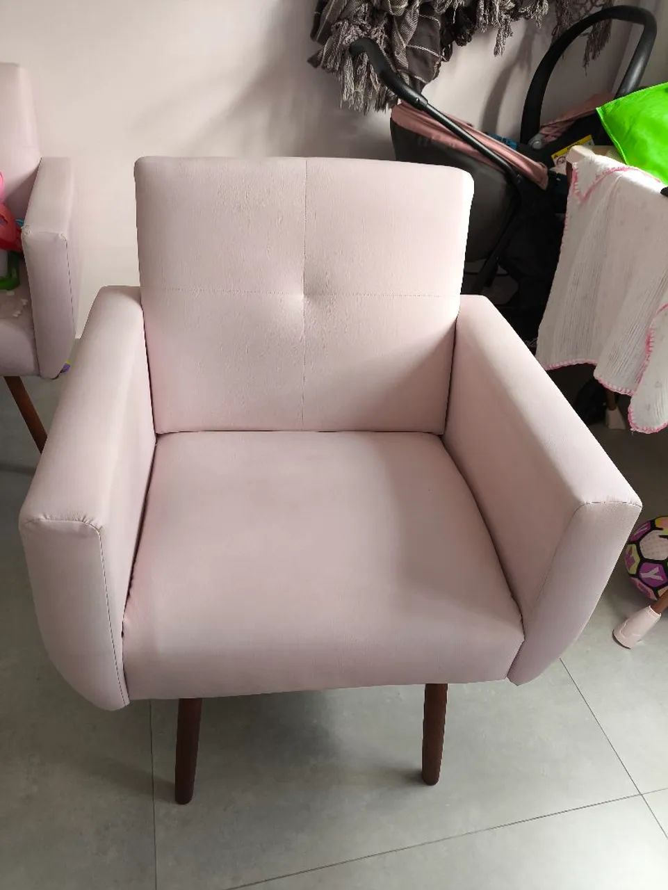 02 poltronas rosa clínica/ escritório 