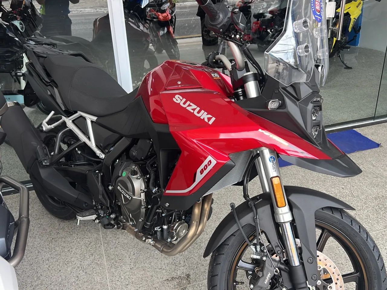 SUZUKI V-STROM 800 - Foto 4