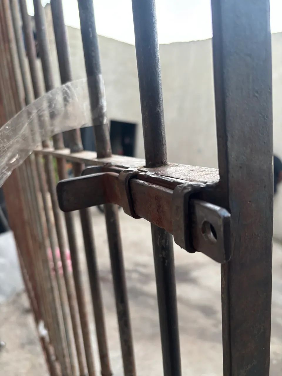 Portão usado maciço  - Foto 3