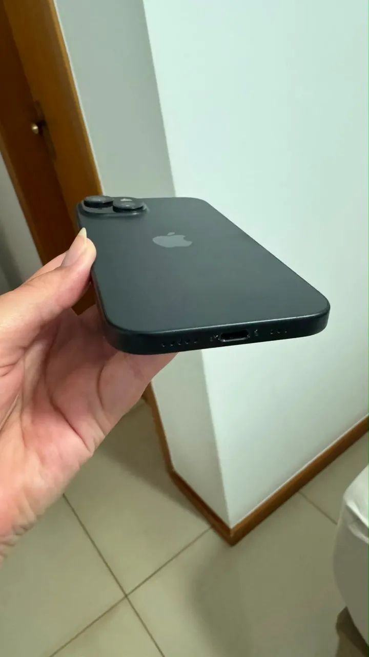 IPHONE 15 - 256g única dona - 87% bateria - Foto 3